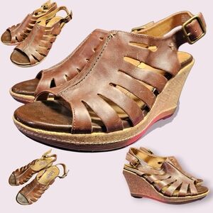 Clark's brown leather wedge sandals, size 9